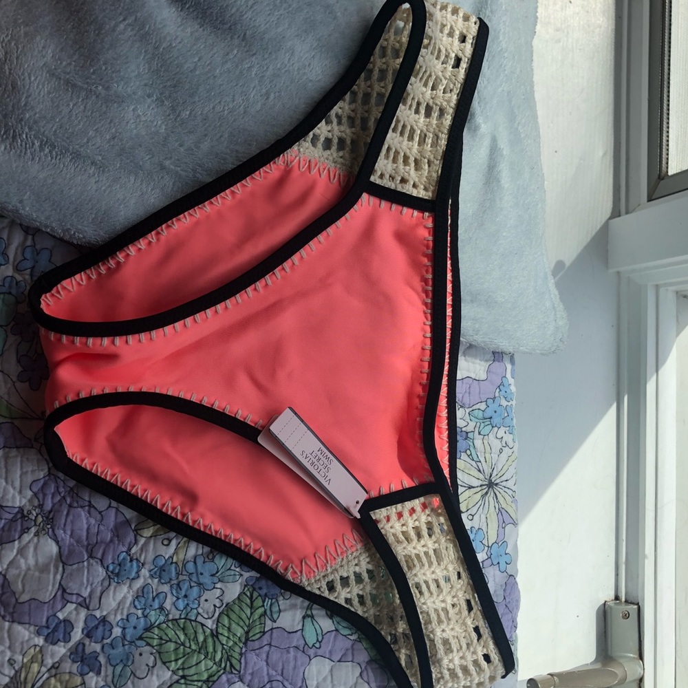 *Brand New* VS Crocheted Coral Pink Bikini Bottoms